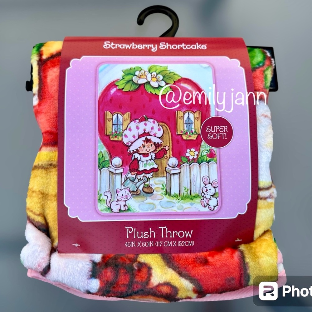 Strawberry Shortcake🍓Blanket